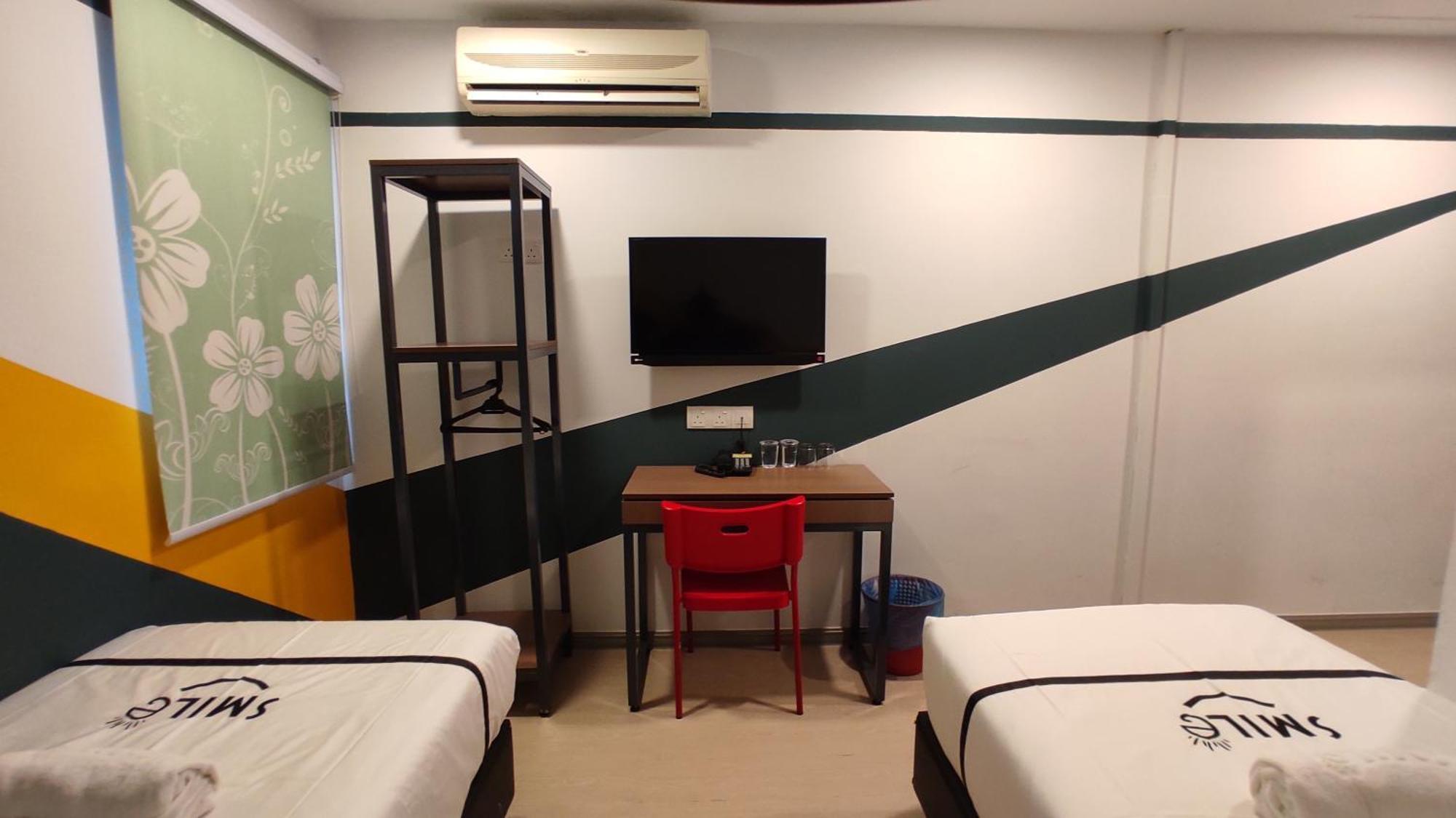 Smile Hotel C180 Cheras Selatan المظهر الخارجي الصورة